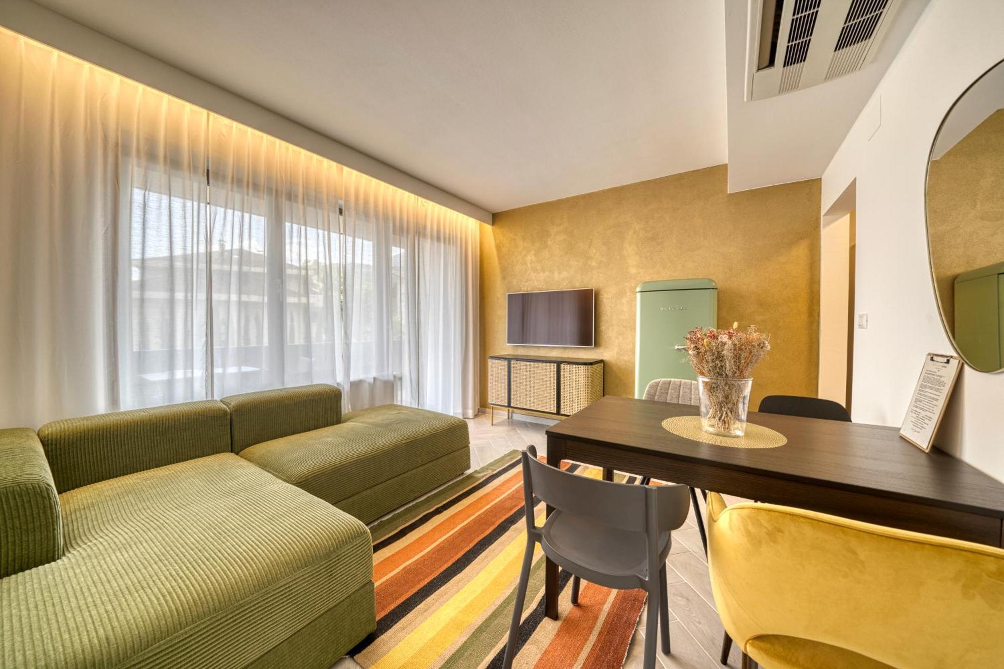 Goldfinger + Suites Lana Szoba fotó